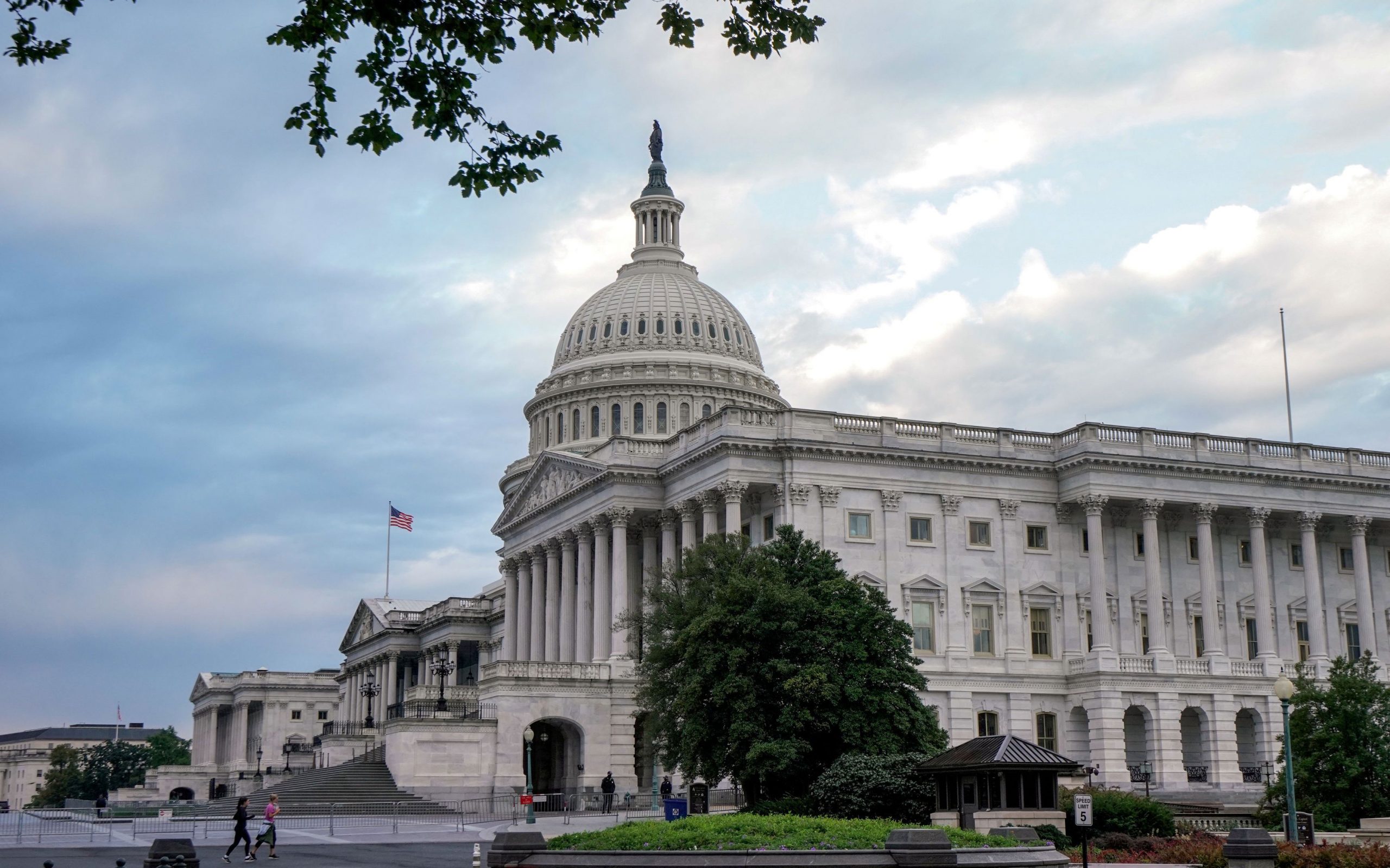 ναι-από-το-κογκρέσο-στο-πακέτο-στήρι-561291517