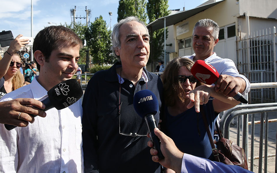 αντώνης-μανιτάκης-είναι-πρόσχημα-αυτ-561285532