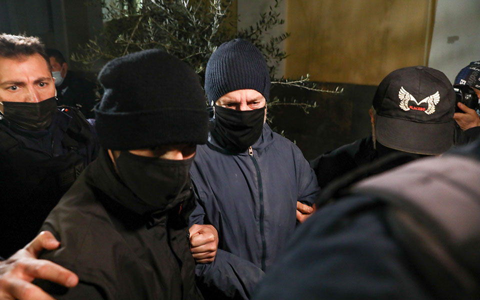 νέα-δίωξη-κατά-δημήτρη-λιγνάδη-για-βια-561312595