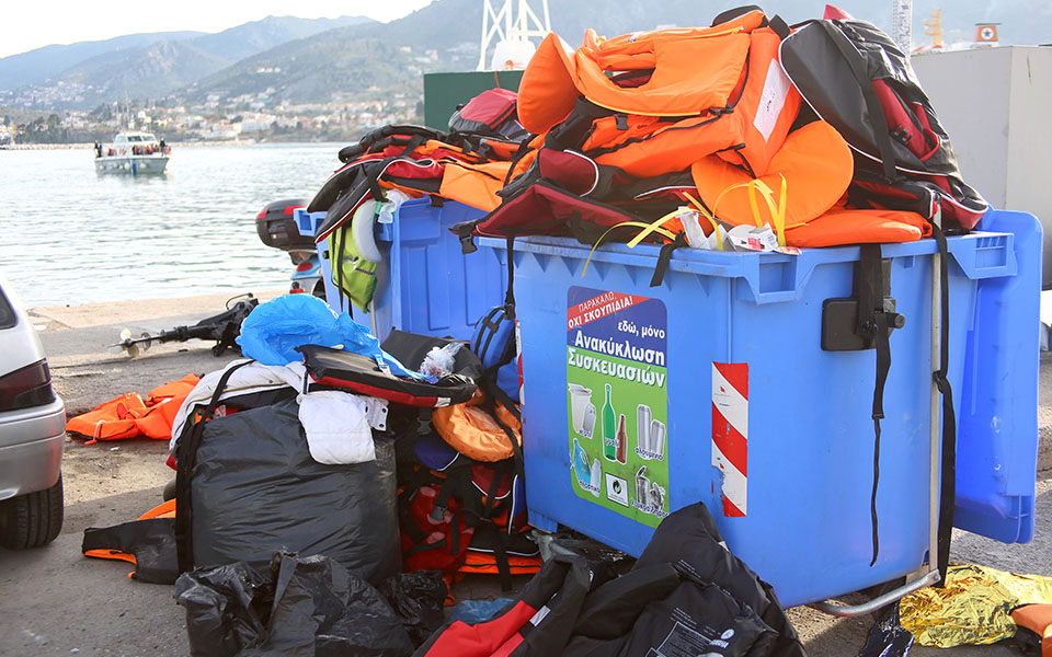 to-κοινό-μέτωπο-των-αχθοφόρων-561302218