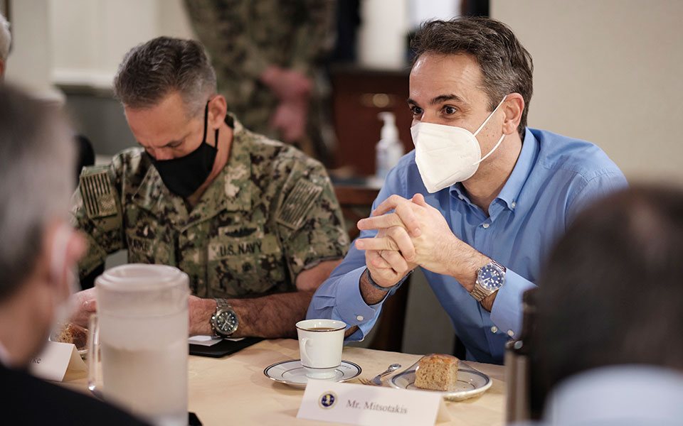 Επίσκεψη Μητσοτάκη στο αεροπλανοφόρο Eisenhower (εικόνες, βίντεο)-6