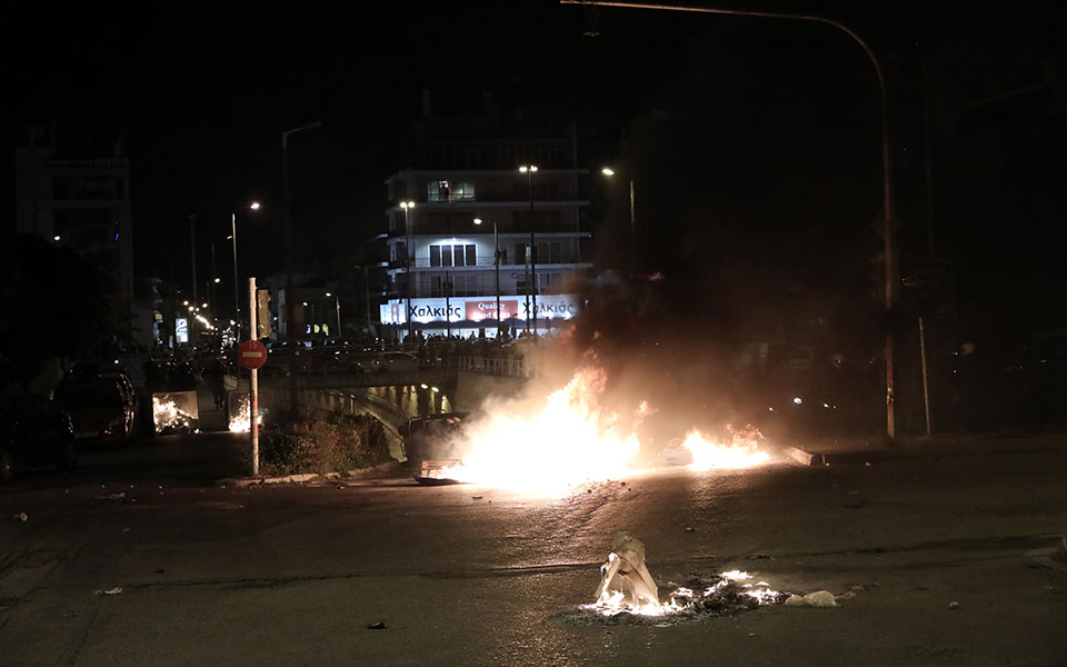 επεισόδια-νέα-σμύρνη-προφυλακίστηκε-561295057