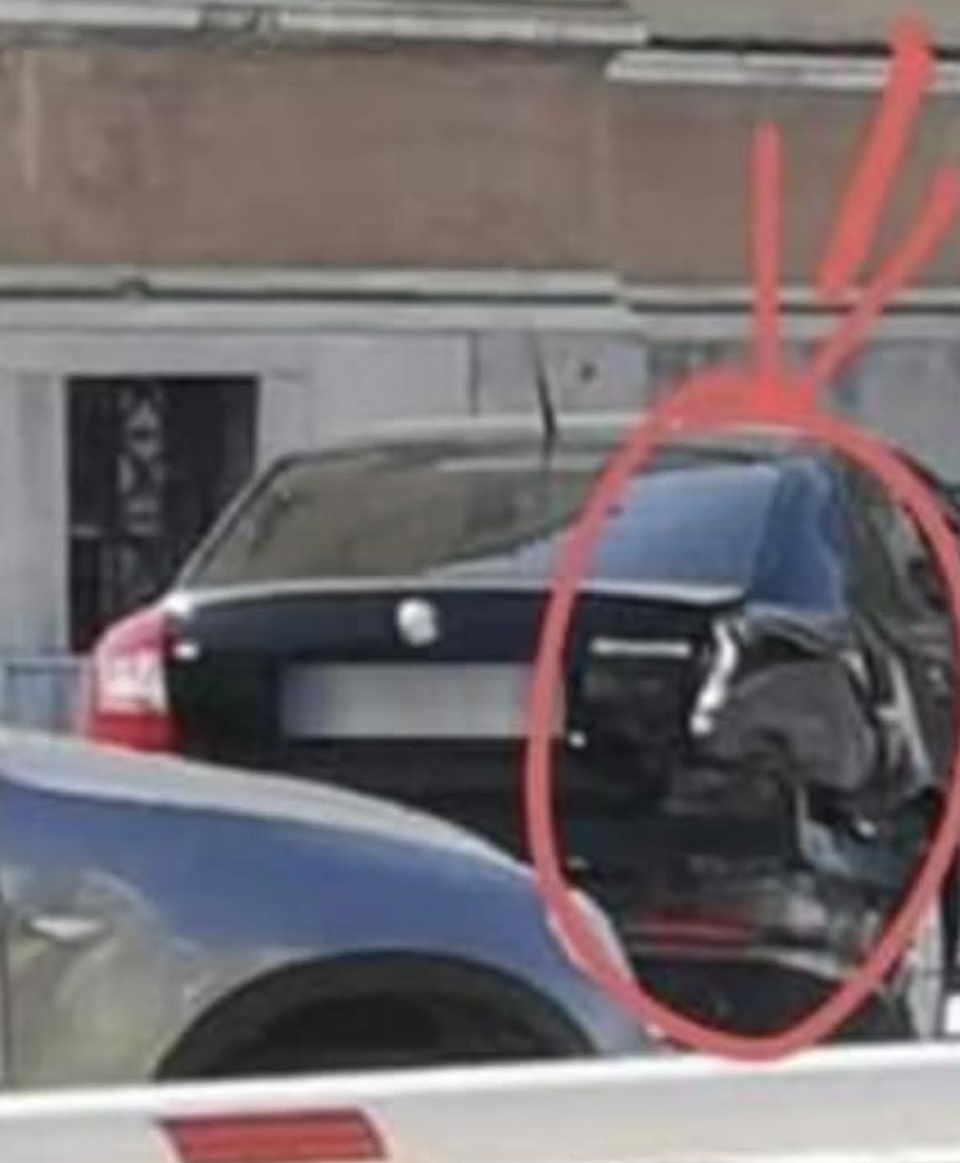 Αποκλειστικό kathimerini.gr: Καρέ – καρέ το δυστύχημα έξω από τη Βουλή-1