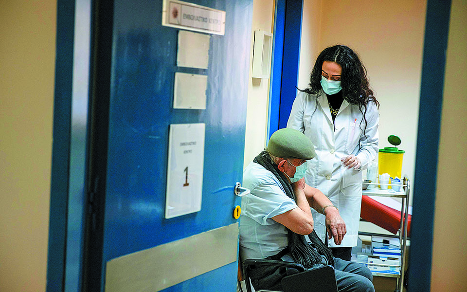 οι-τέσσερις-εβδομάδες-στην-κόψη-του-ξυ-561301705