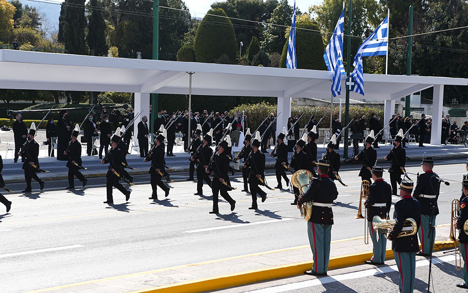 200 χρόνια από την ελληνική επανάσταση: Καρέ – καρέ η ιστορική παρέλαση-3