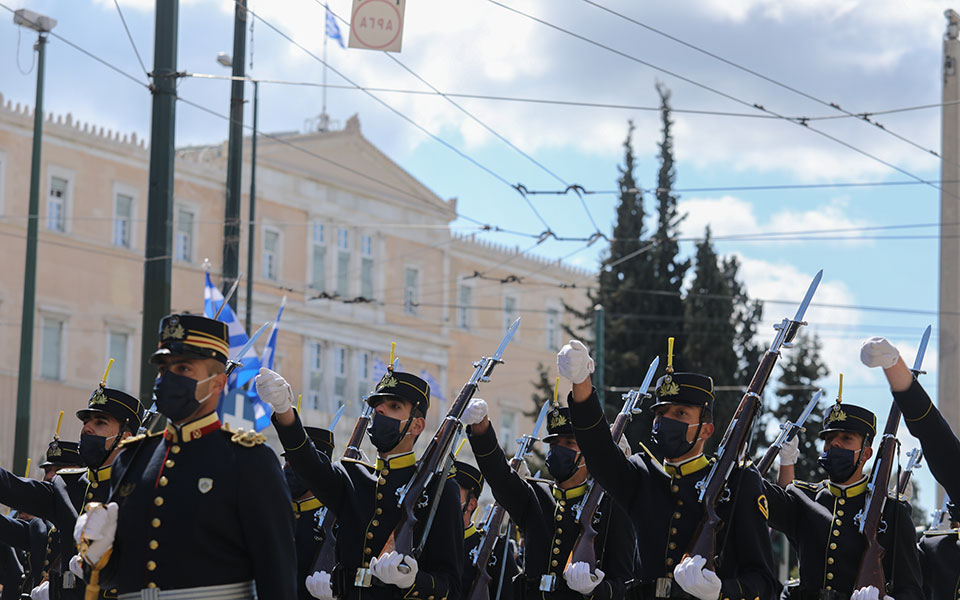 200 χρόνια από την ελληνική επανάσταση: Καρέ – καρέ η ιστορική παρέλαση-7