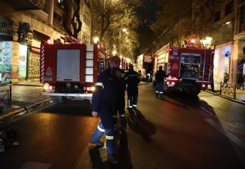 θεσσαλονίκη-φωτιά-σε-αστικό-λεωφορεί-561312283