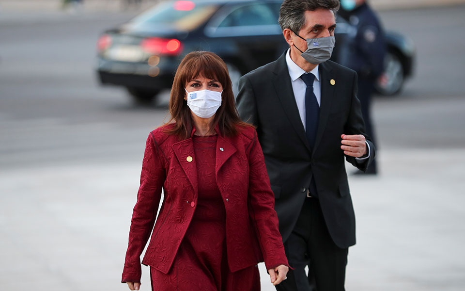 ποτέ-ξανά-μήνυμα-της-κατερίνας-σακε-561306196