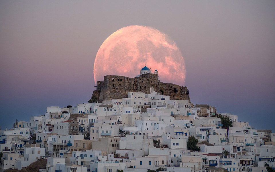 Ο Guardian επιλέγει 10 διαμάντια του ελληνικού τουρισμού-4