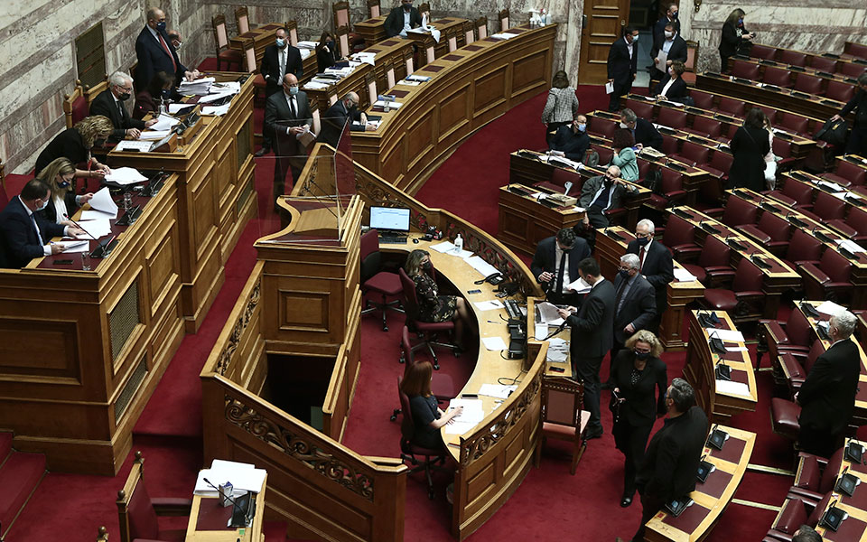 νδ-για-τσίπρα-κρίνει-εξ-ιδίων-τα-αλλότρ-561312145