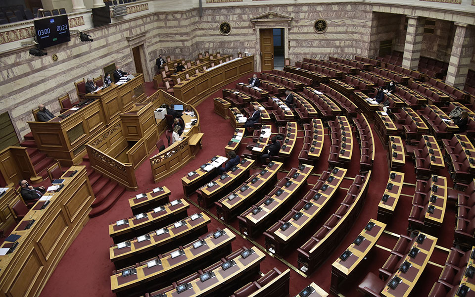 βουλή-εγκρίθηκε-η-τροπολογία-για-το-ακ-561313534