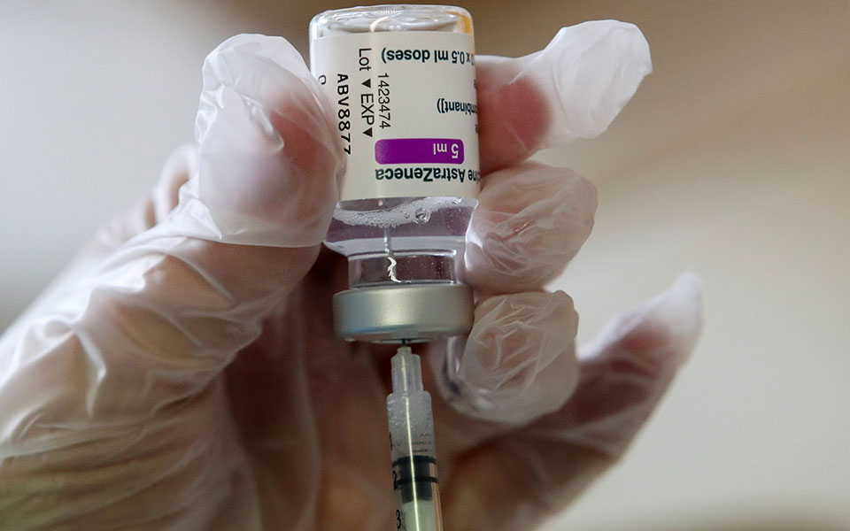 εμβόλιο-astrazeneca-συνεχίζεται-η-αξιολόγηση-α-561321139