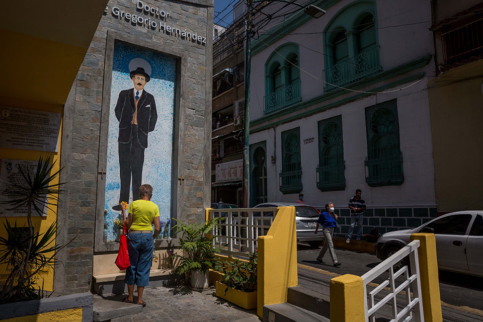 προσευχή-στον-γιατρό-561347944