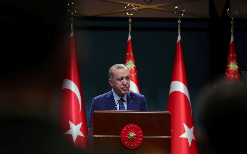 εμπρηστική-ρητορική-από-άγκυρα-561321655