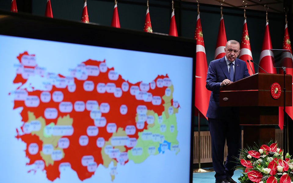 ερντογάν-κατά-ναυάρχων-βλέπει-απειλ-561318259