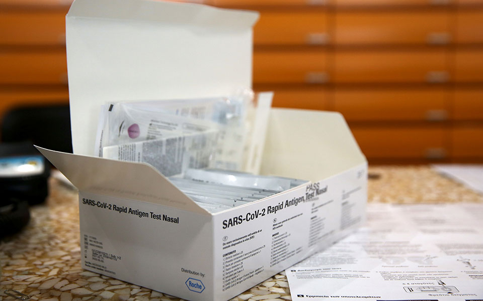 μ-θεμιστοκλέους-παγώνουν-μέχρι-νεωτέ-561333679