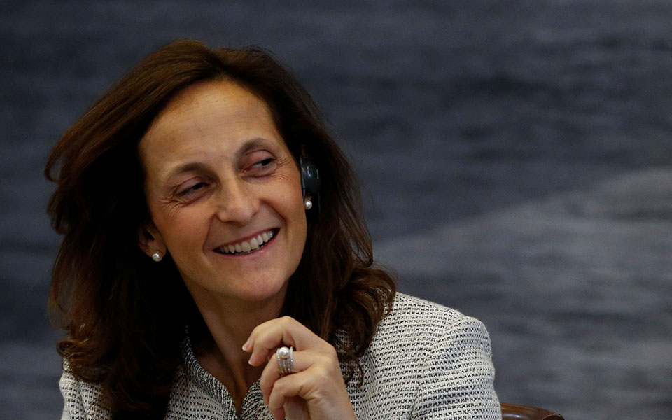 αλεσάντρα-γκαλόνι-γυναίκα-για-πρώτη-φ-561329311