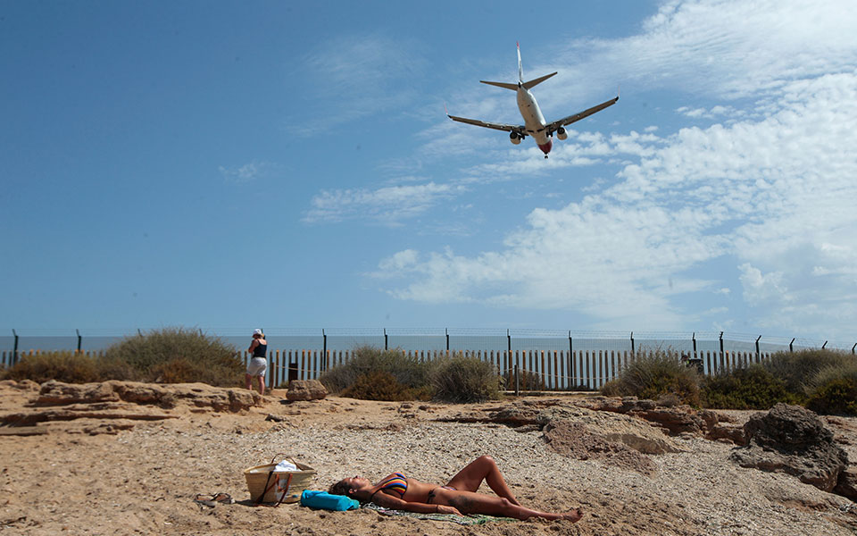 ε-ε-συμφωνία-για-πράσινο-διαβατήριο-α-561330694