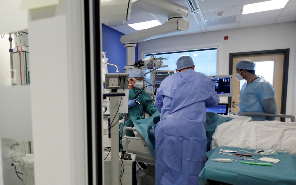 μ-παγώνη-σχεδόν-το-50-των-νοσηλευομένων-561337174