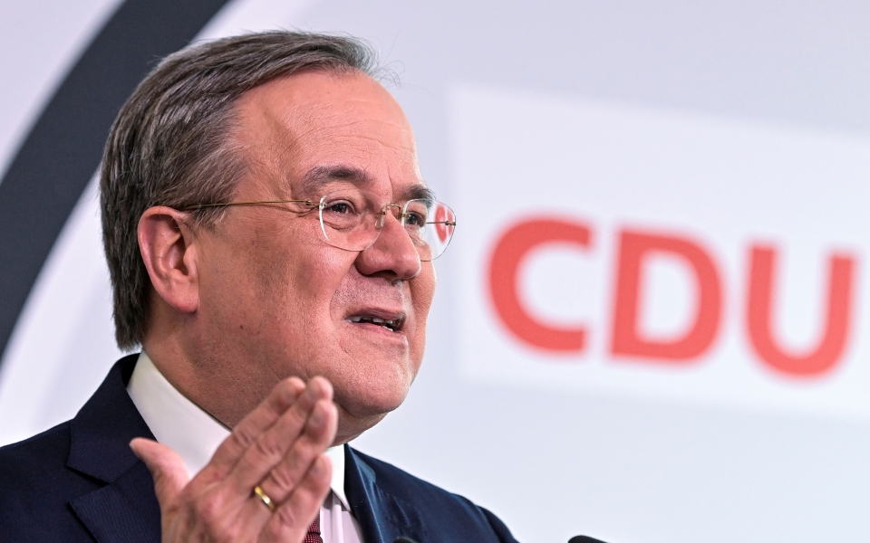 γερμανία-στον-άρμιν-λάσετ-το-χρίσμα-τη-561337777