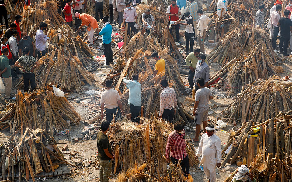 φόβοι-για-μισό-δισ-κρούσματα-στην-ινδί-561346507