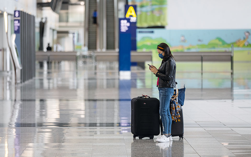 κορωνοϊός-στην-πράσινη-λίστα-της-γε-561339967