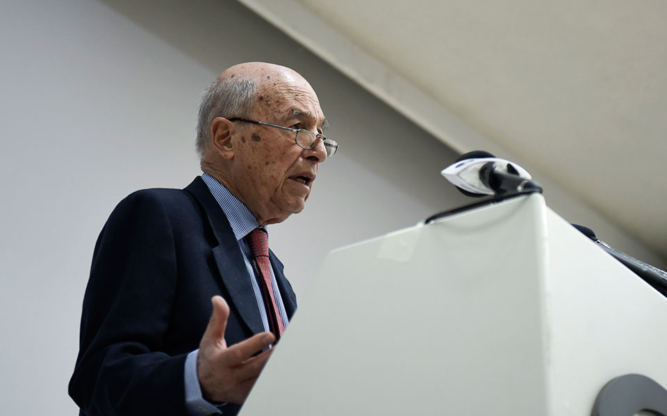 απάντηση-τριών-σημείων-του-κ-σημίτη-στ-561323446