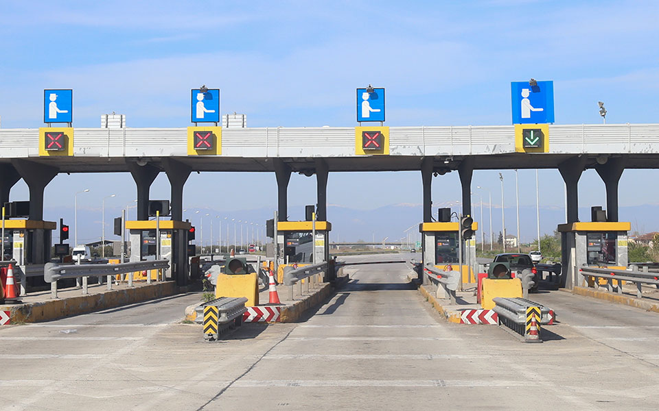 παράθυρο-για-έξοδο-το-πάσχα-με-χρήση-561318214