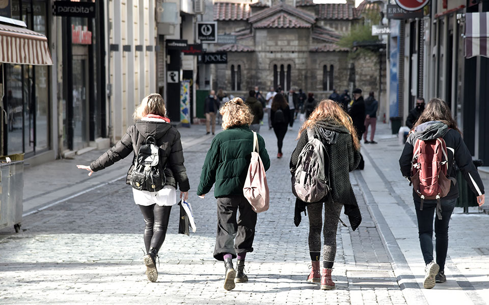 λιανεμπόριο-και-μετακινήσεις-τι-αλλά-561318451