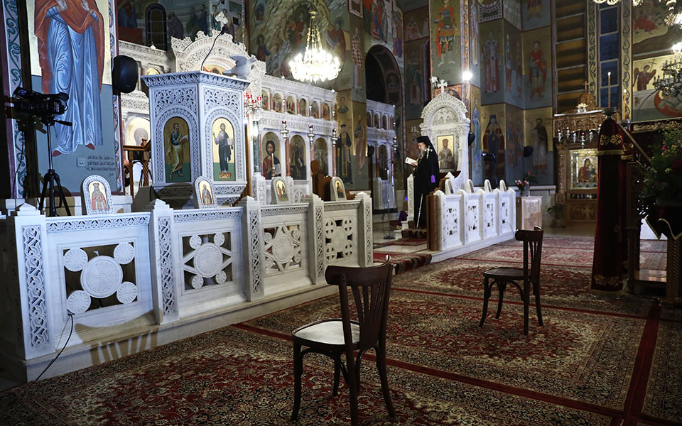 η-λειτουργία-των-ναών-τη-μεγάλη-εβδομά-561342448