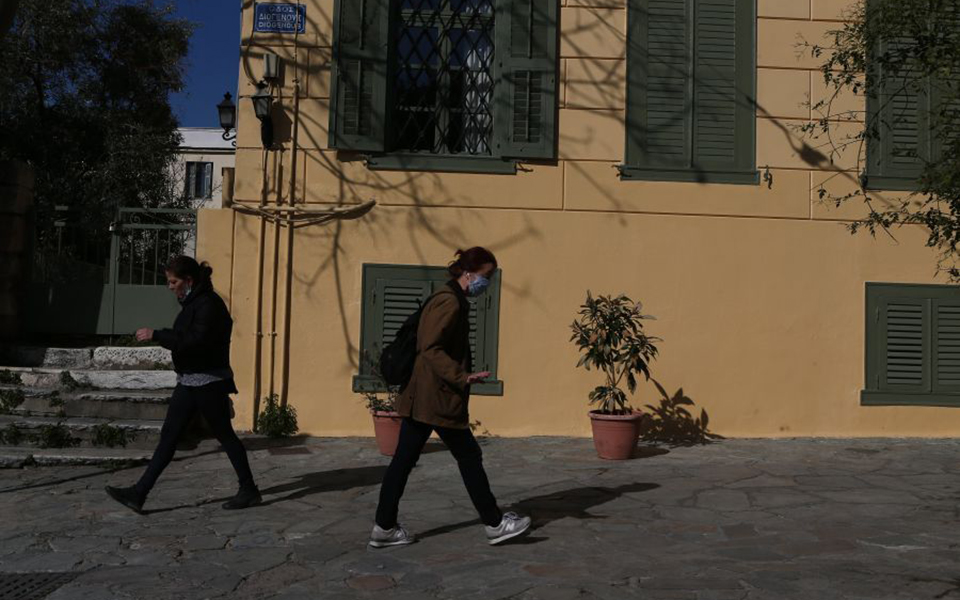 λιανεμπόριο-επιμένουν-οι-έμποροι-ώρ-561315142