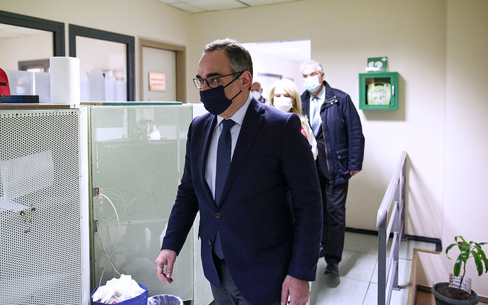 b-κοντοζαμάνης-για-astrazeneca-ακολουθούμε-τον-ε-561320533