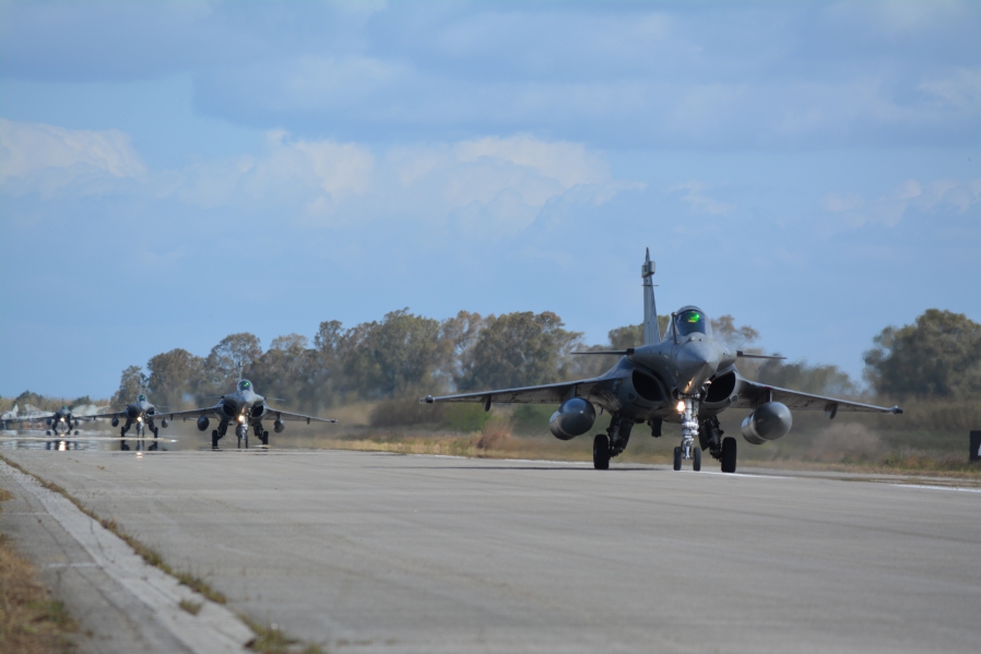 Εντυπωσιακές εικόνες από την άσκηση «Ηνίοχος 21» – Στην Ανδραβίδα ο Μητσοτάκης-2