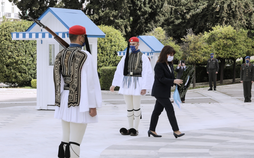 κ-σακελλαροπούλου-τιμάμε-τους-φιλέλλ-561336034