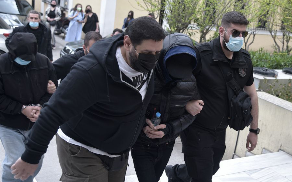 υπηρετικό-προσωπικό-είχε-τους-αστυ-561349318