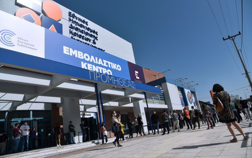 Το χρονοδιάγραμμα του Μαΐου: Εμβολιαστικό γκάζι, σταδιακό άνοιγμα-1