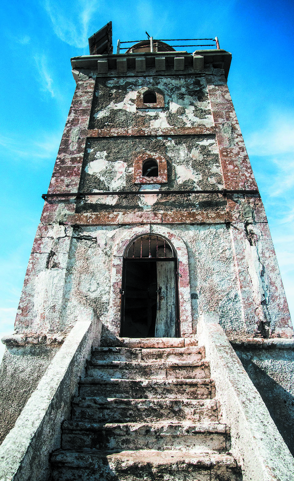 Ενα καστρομονάστηρο του 13ου αιώνα μπορεί να διασωθεί χάρις σ’ ένα βραβευμένο βιβλίο-1