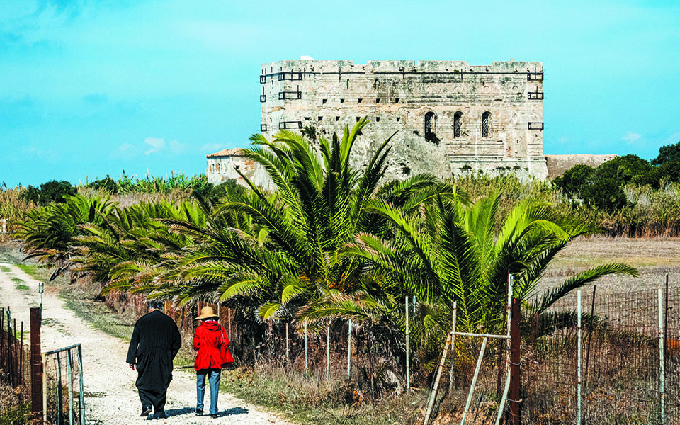 Ενα καστρομονάστηρο του 13ου αιώνα μπορεί να διασωθεί χάρις σ’ ένα βραβευμένο βιβλίο-2