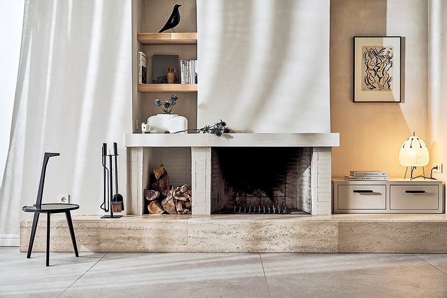 Ένα σπίτι μέσα από τις στάχτες-1