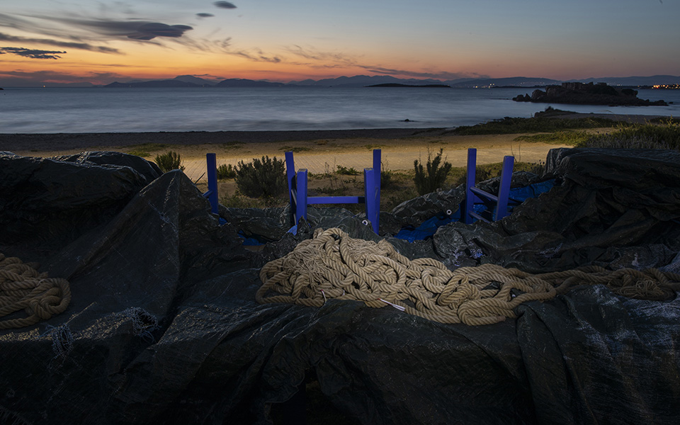 Περιμένοντας σιωπηλά το άνοιγμα: Οι καφετέριες της Αθήνας εν μέσω lockdown (εικόνες)-8
