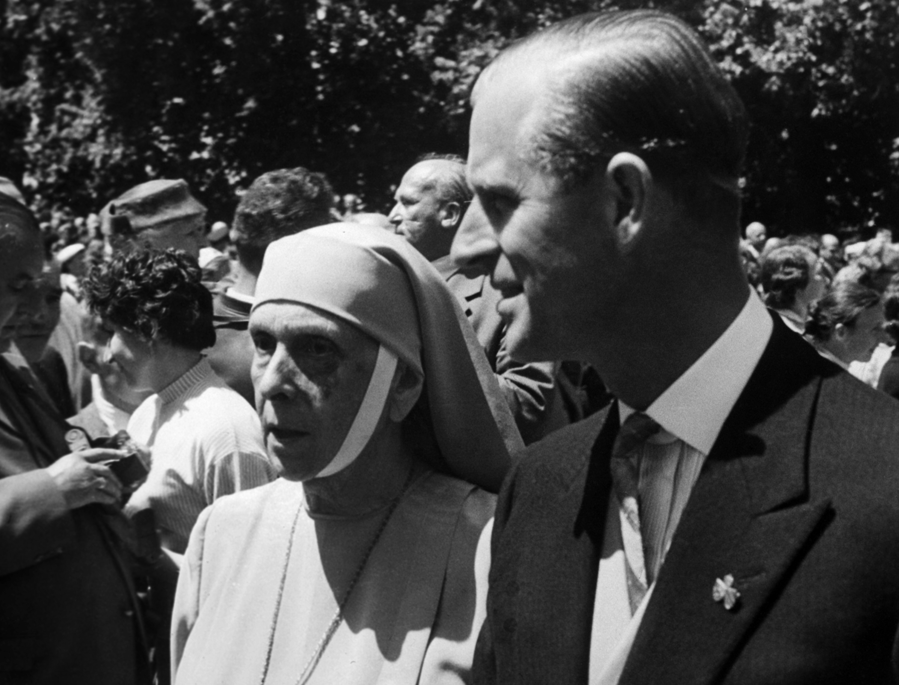 Αφιέρωμα του «Κ»: O πρίγκιπας Φίλιππος, η Ελλάδα και ο γάμος με την Ελισάβετ-4