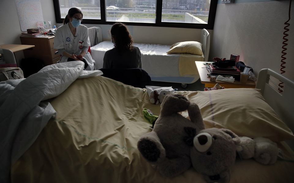 κορωνοϊός-ένας-στους-τρεις-που-αναρρώ-561321316