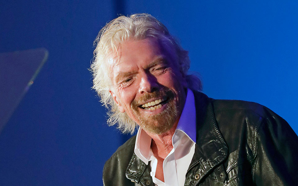 ο-μπράνσον-πούλησε-μετοχές-της-εταιρε-561333088