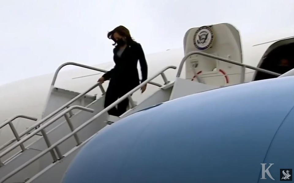 κάμαλα-χάρις-το-φιλότιμο-561336826