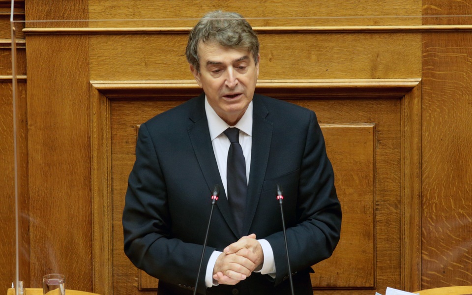 χρυσοχοΐδης-νομοθετική-πρωτοβουλία-561323908