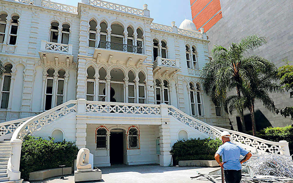 ένα-τραυματισμένο-μουσείο-απευθύνει-561317365