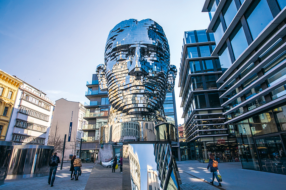 λοξή-προσωπογραφία-του-κάφκα-561326158