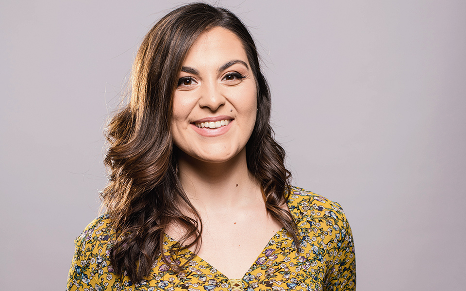 ενα-εικοσιτετράωρο-με-την-τραγουδοπο-561326296