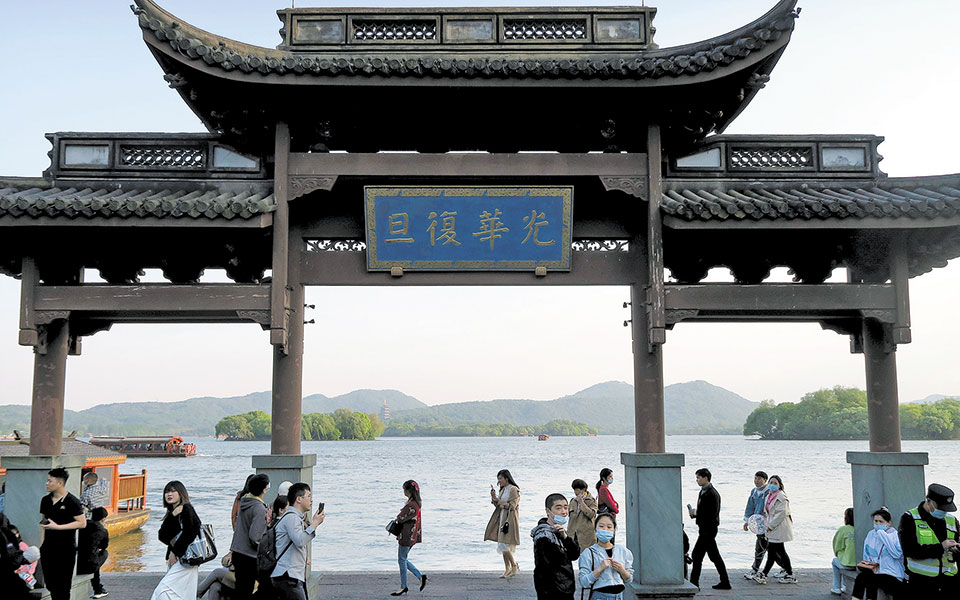 η-πανδημία-συρρικνώνει-τη-μεσαία-τάξη-561322804