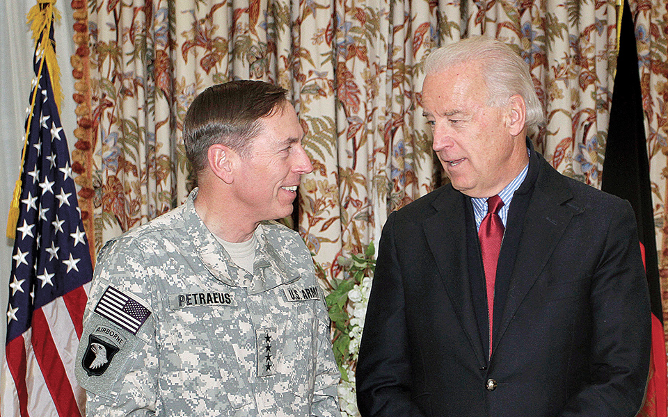 Nτέιβιντ Πετρέους στην «Κ»: Οι σχέσεις ΗΠΑ – Τουρκίας θα πάρουν χρόνο να εξομαλυνθούν-3